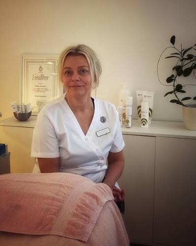 Maria Davidsson, auktoriserad hudterapeut hos Paus Hudvård
